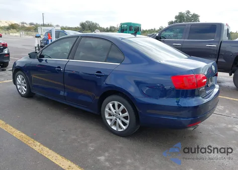2014 Volkswagen Jetta 1.8T Se z USA, uszkodzony, nr VIN 3VWD07AJ0EM327999
